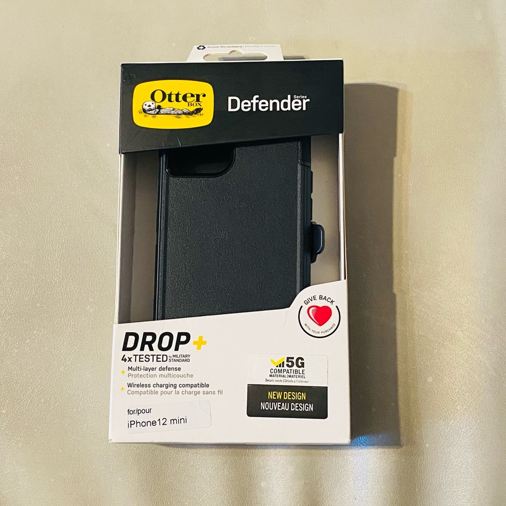 Otter box defender for iPhone 12 mini color black